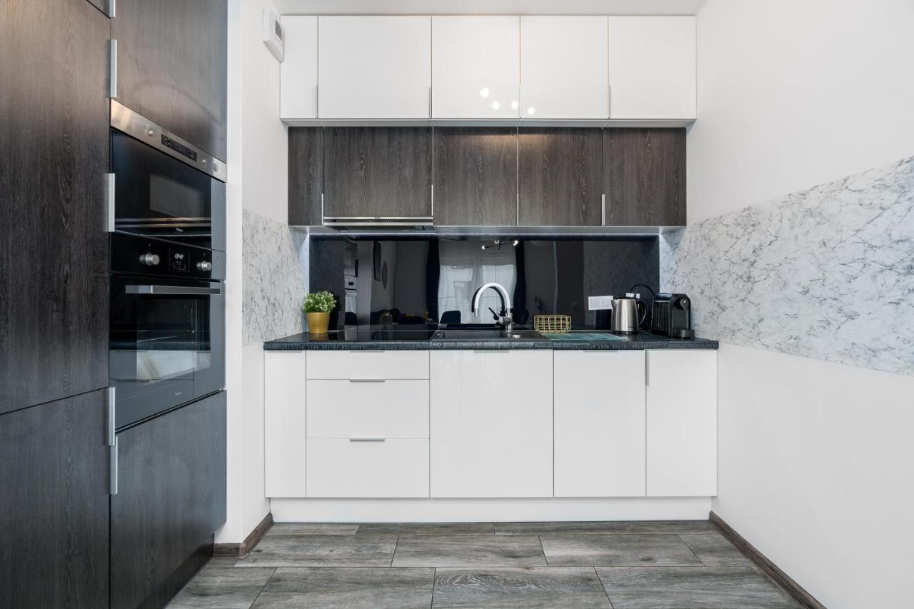 Sleepway Apartments- Garbary 100-46 بوزنان المظهر الخارجي الصورة