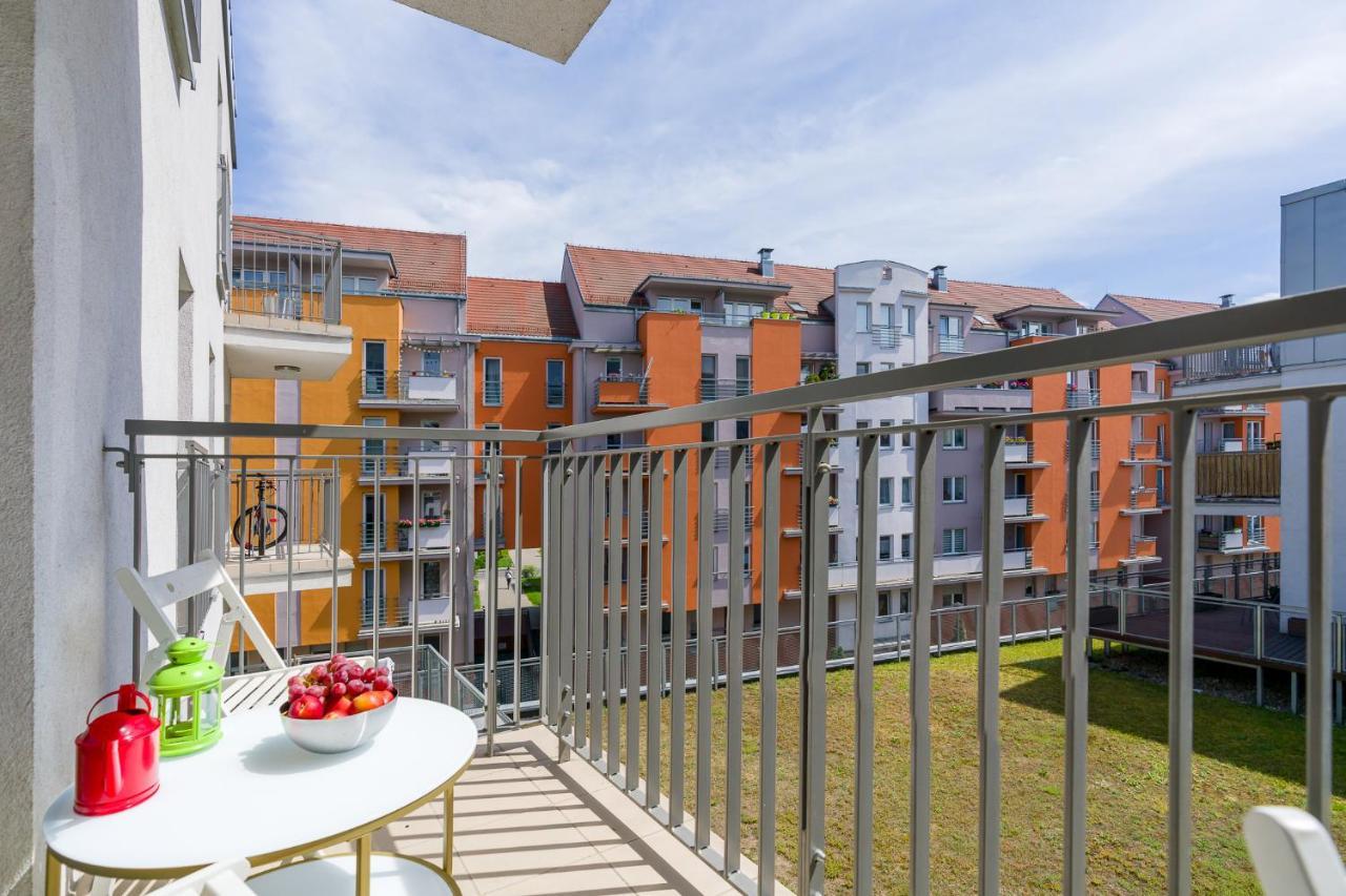 Sleepway Apartments- Garbary 100-46 بوزنان المظهر الخارجي الصورة