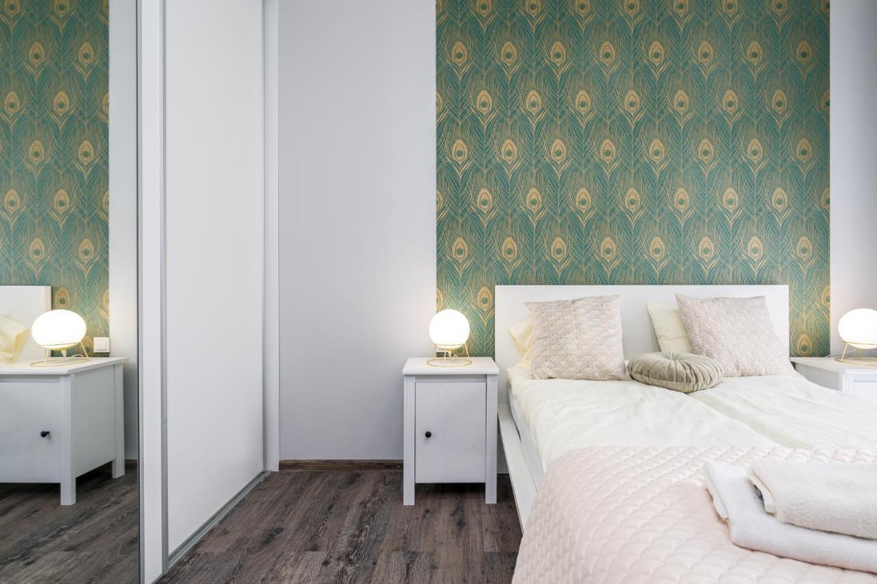 Sleepway Apartments- Garbary 100-46 بوزنان المظهر الخارجي الصورة